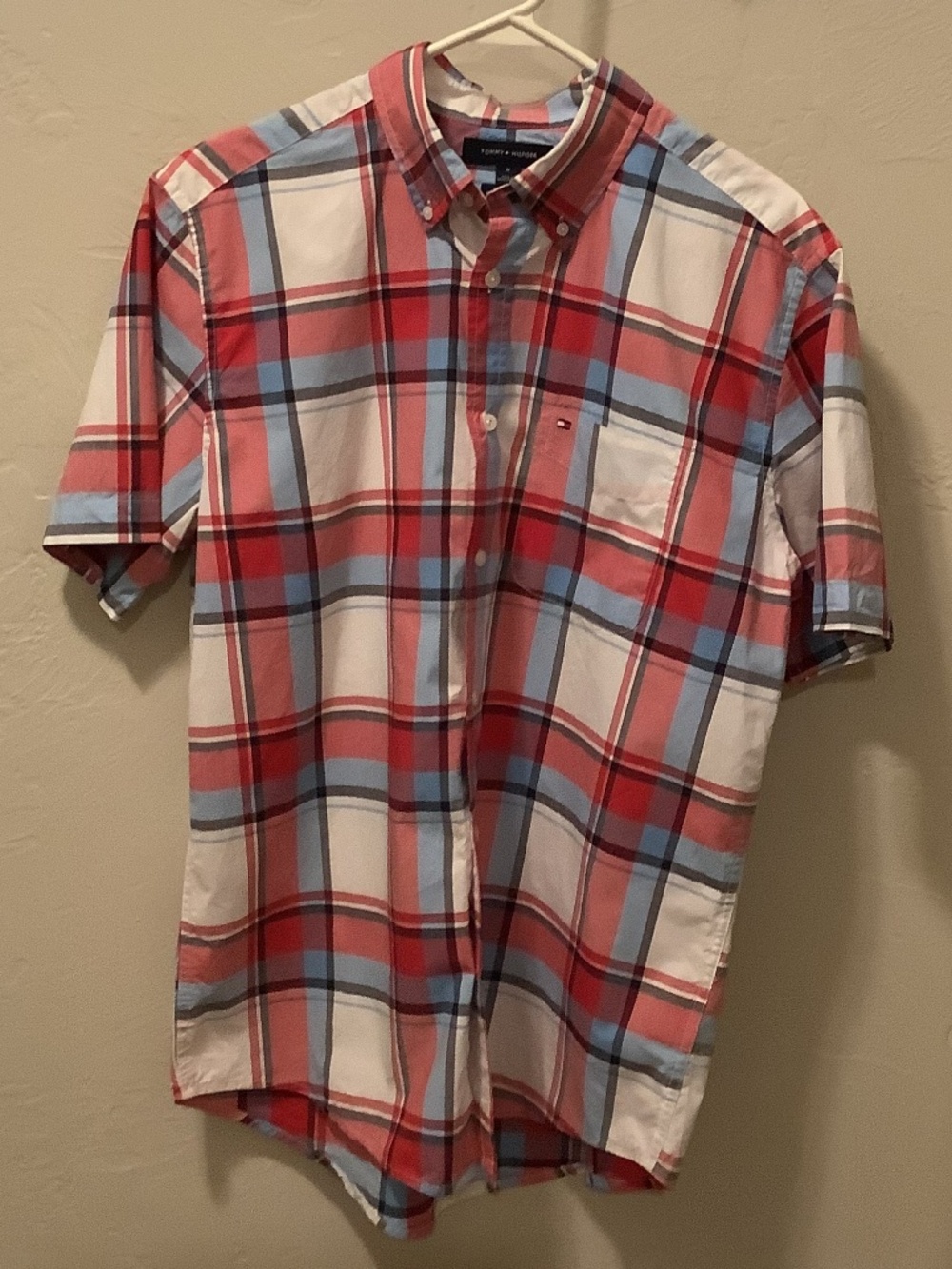 Tommy Hilfiger men’s classic fit size medium